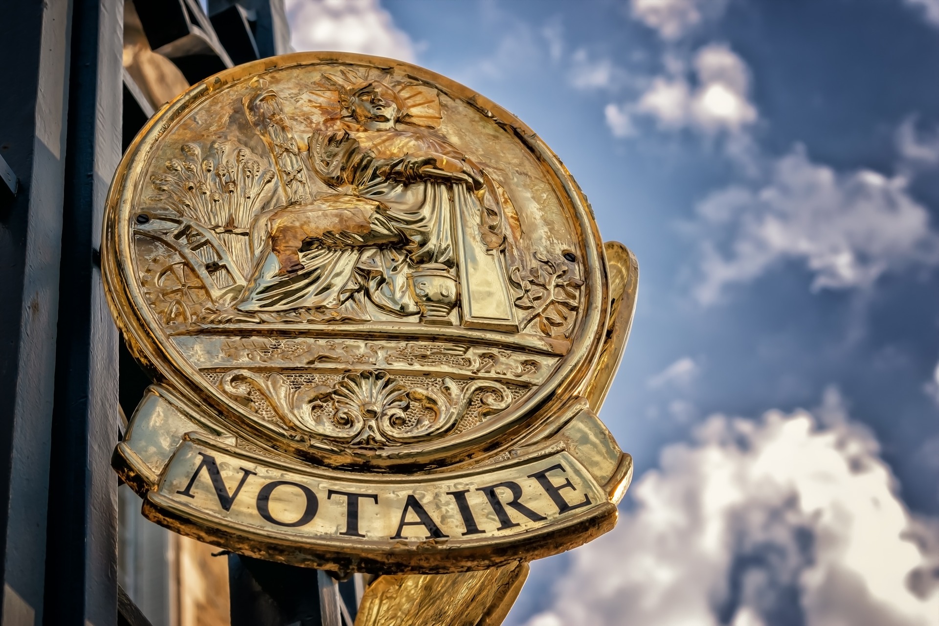 Quels rôles joue le notaire dans un divorce ?