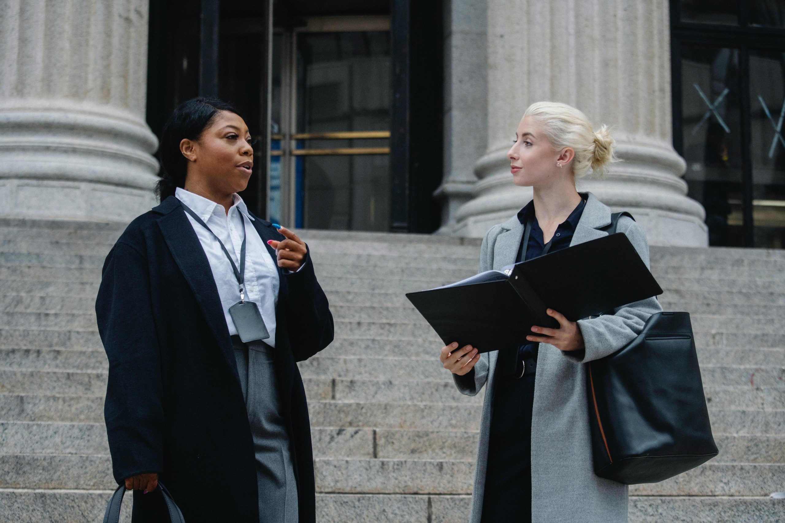 Quel avocat choisir pour défendre son entreprise ?